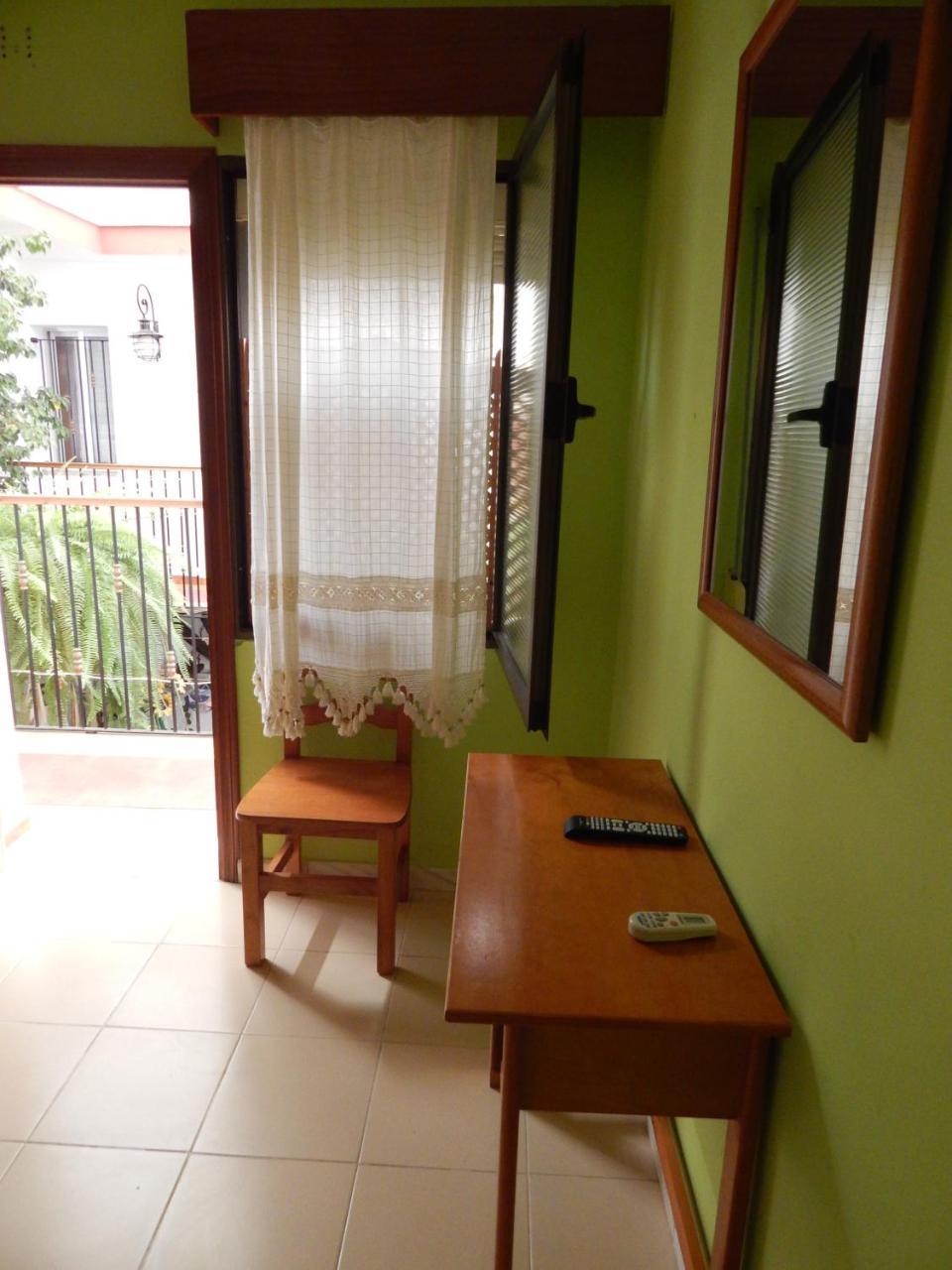 Hostal Cristina Chipiona Dış mekan fotoğraf
